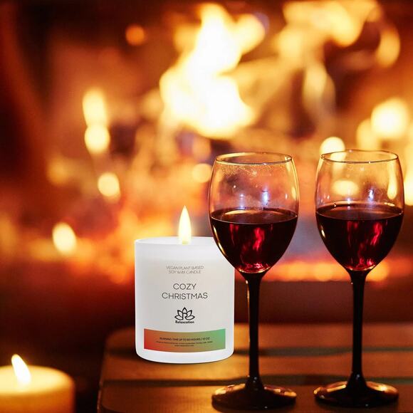 COZY CHRISTMAS Soy Wax Candle in Glass Jar (10 oz) - Picture 3 of 7